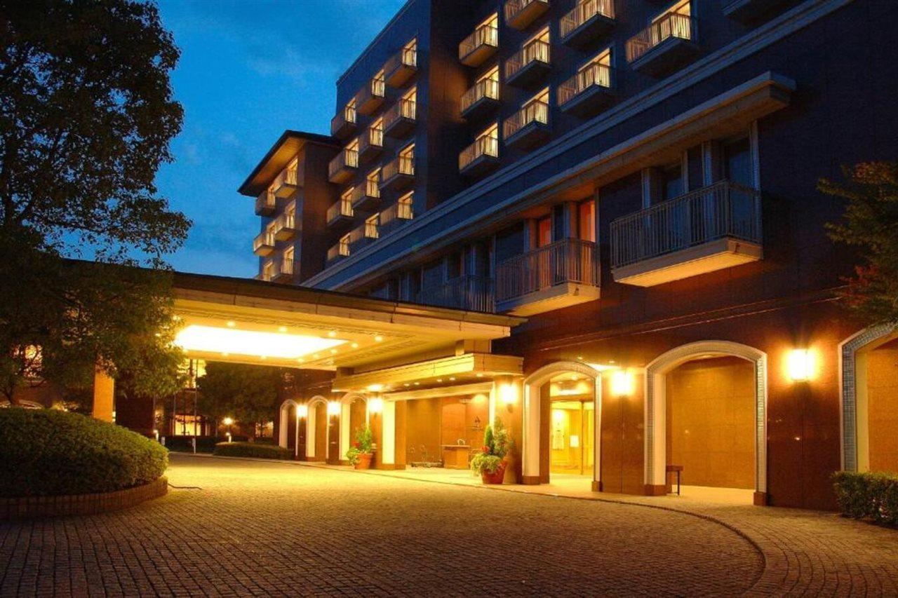 Okura Akademia Park Hotel Kisarazu Exterior foto