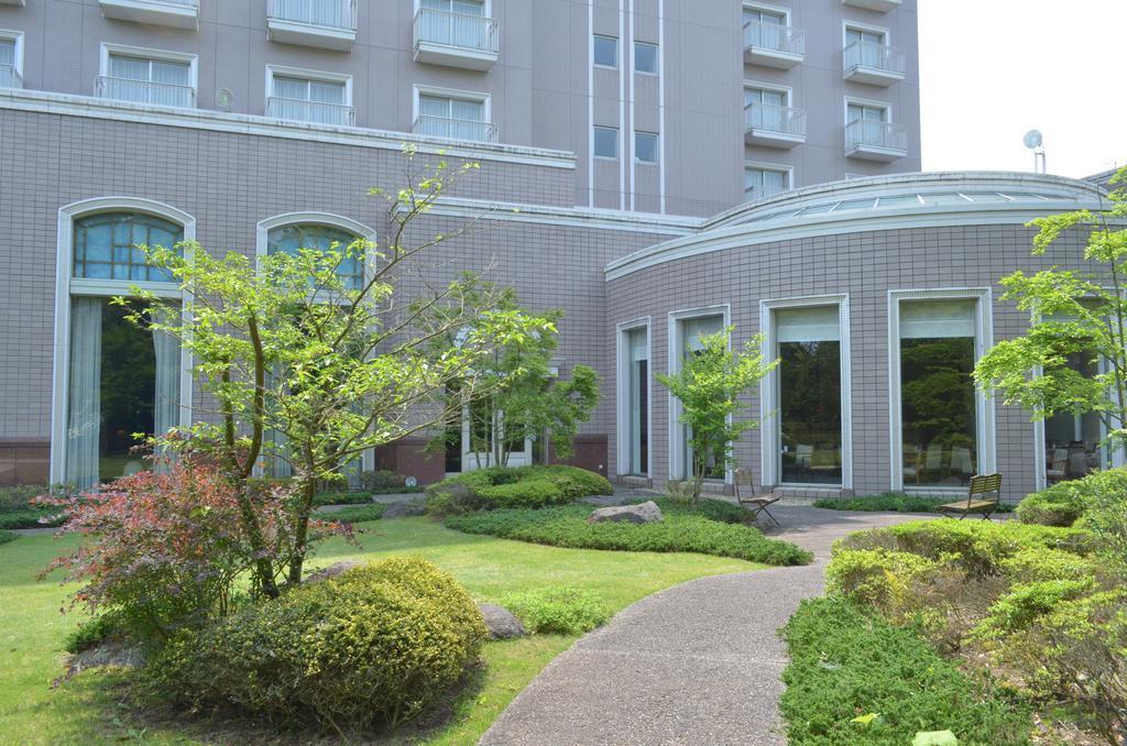 Okura Akademia Park Hotel Kisarazu Exterior foto